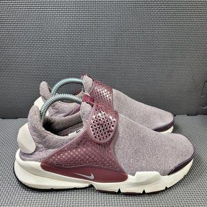 Womens Sz 9 Night Maroon Nike Sock Dart SE